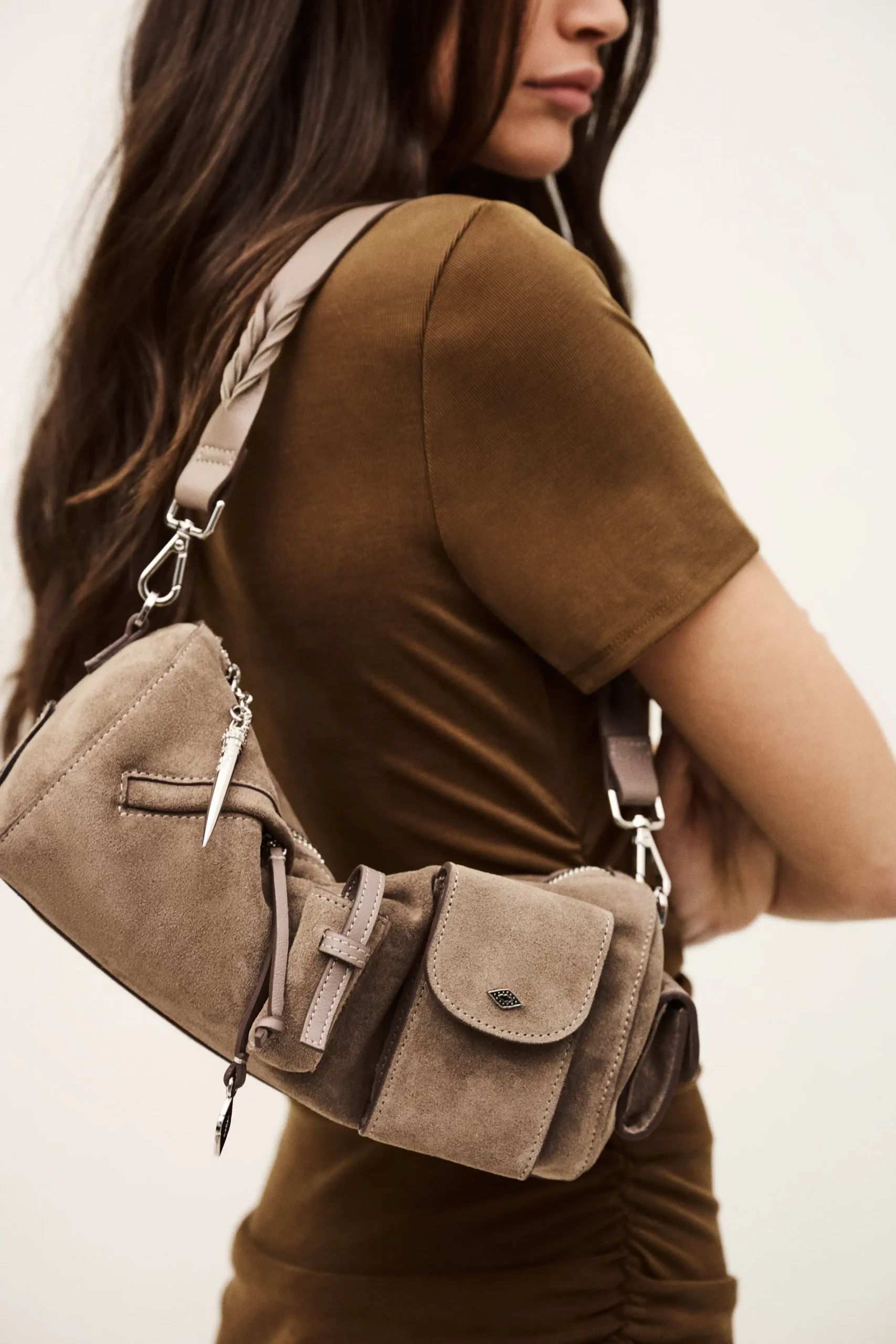 Ba&Sh BENI bolso baguette de ante GRIS