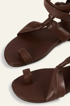 Ba&Sh COVILLA sandalias planas anudadas MARRON